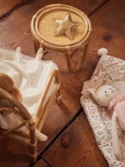 Chaise + Table Poupon En Rotin Beige - Vertbaudet 11 Chaise + Table Poupon En Rotin Beige - Vertbaudet -Produits Pour Bébé Soldes chaise table poupon en rotin 3