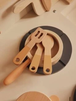 Cuisinette équipée Avec Rideau - En Bois FSC® Multicolore - Vertbaudet 12 Cuisinette équipée Avec Rideau - En Bois FSC® Multicolore - Vertbaudet -Produits Pour Bébé Soldes cuisinette equipee avec rideau en bois fsc 4