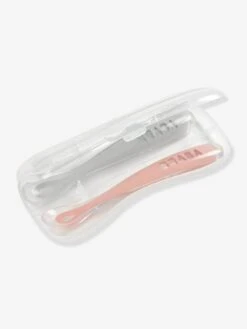 Lot De 2 Cuillères Ergonomiques D'apprentissage + Boîte De Transport BEABA Rose/gris - Beaba -Produits Pour Bébé Soldes lot de 2 cuilleres ergonomiques dapprentissage boite de transport beaba 3
